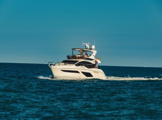 Experience the Calm of Early Mornings with Yacht Dubai