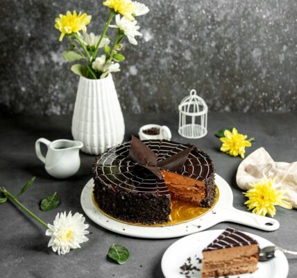 Premium Flavors for Your Customized Birthday Cake at Brulee Bakery: